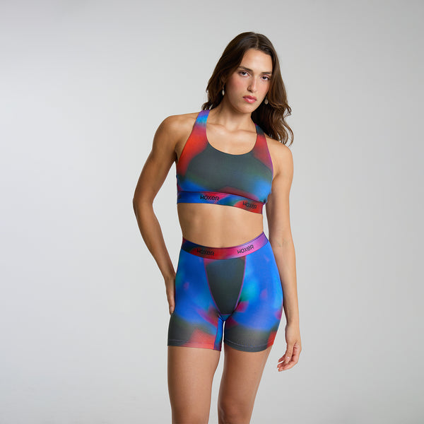 Dayana wears a size S