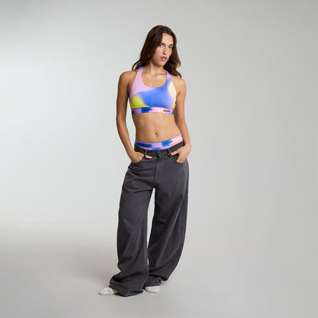 Dayana wears a size S