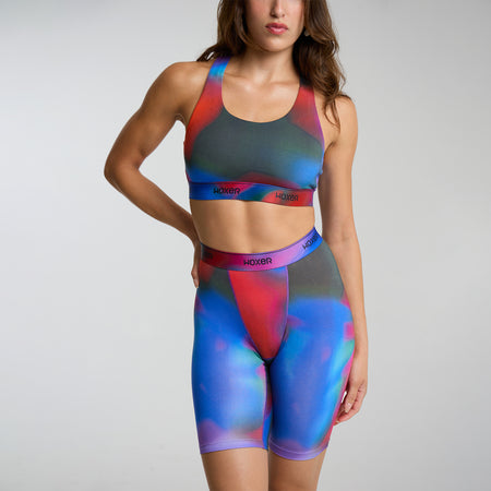 Dayana wears a size S