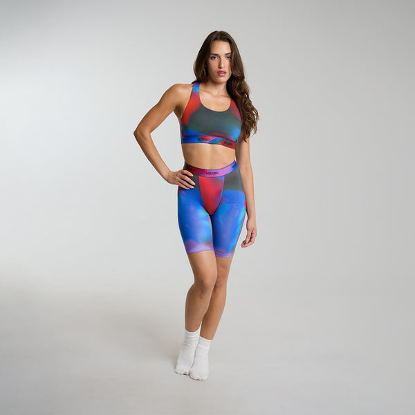 Dayana wears a size S