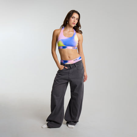 Dayana wears a size S