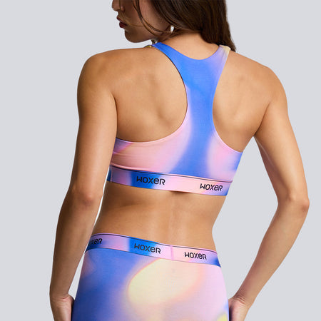 Dayana wears a size S