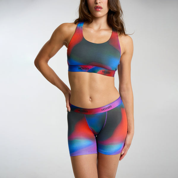 Dayana wears a size S