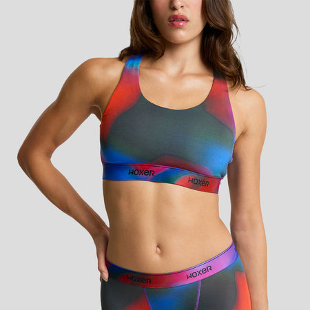 Dayana wears a sise S