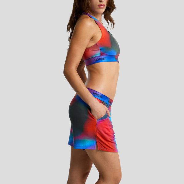 Dayana wears a sise S