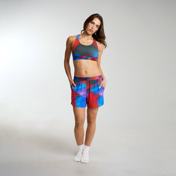 Dayana wears a size S