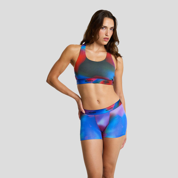 Dayana wears a sise S