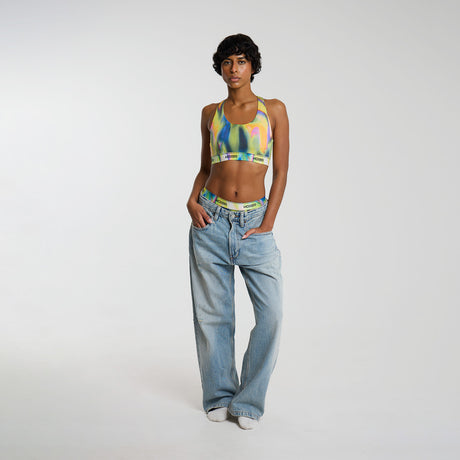 Kawa wears a size S