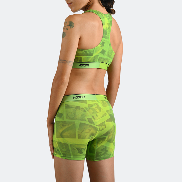 Dayana wears a size S