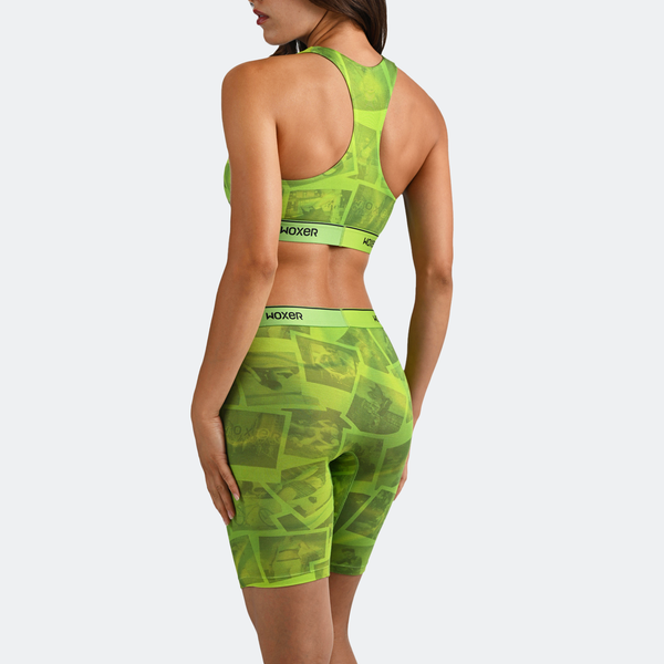 Dayana wears a size S