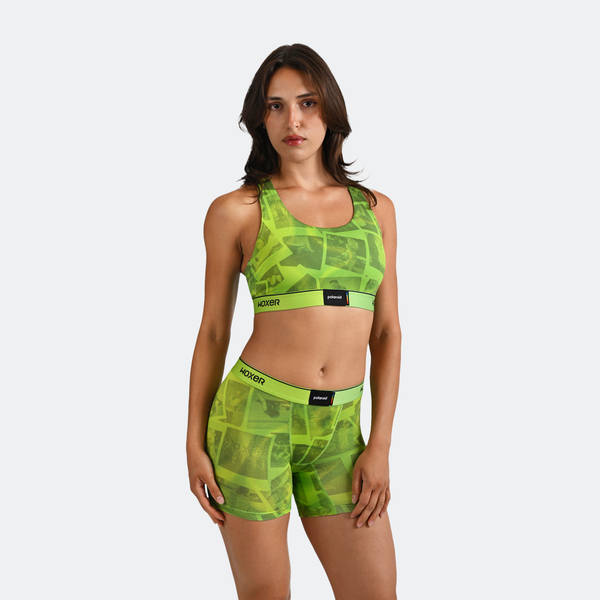 Dayana wears a size S