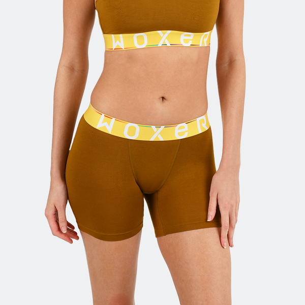 Angelica wears a size S