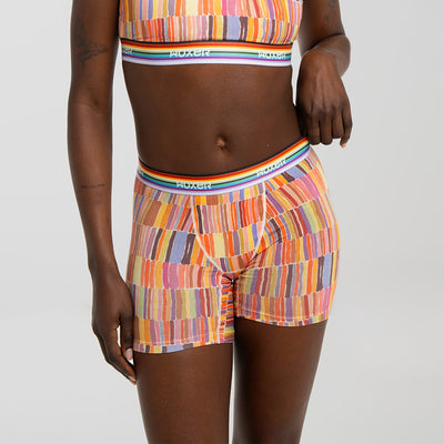 Bailey wears a size S