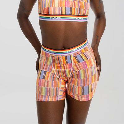 Bailey wears a size S