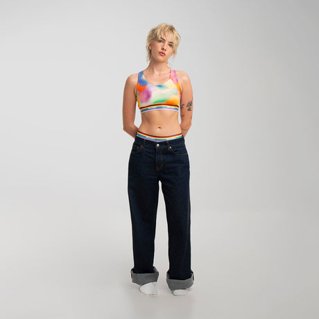 Kez wears a size S