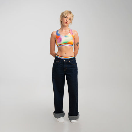 Kez wears a size S