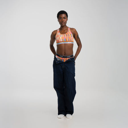 Bailey wears a size S