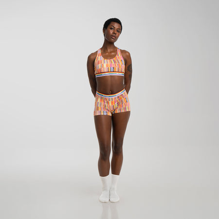 Bailey wears a size S