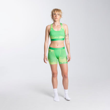 Kez wears a size S