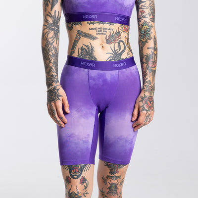 Vas wears a size S