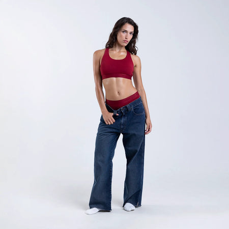 Dayana wears a size S