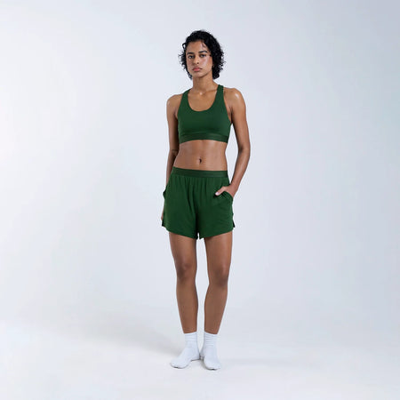 Kawa wears a size S