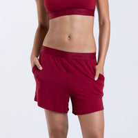 Dayana wears a size S