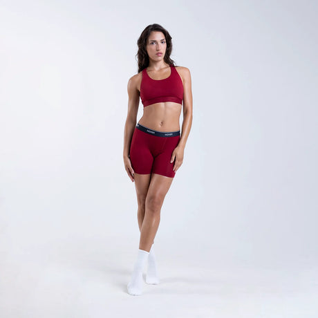 Dayana wears a size S