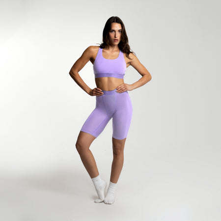 Dayana wears a size S