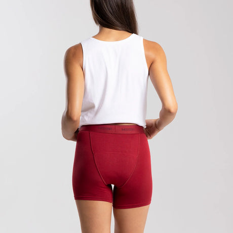 Dayana wears a size S