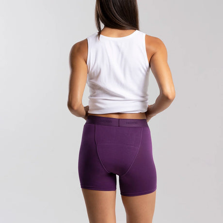 Dayana wears a size S