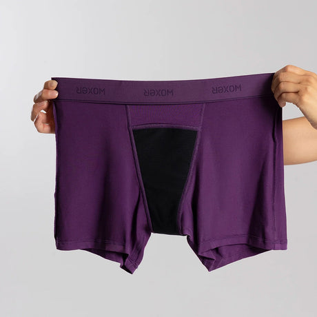 Dayana wears a size S