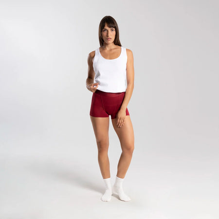 Dayana wears a size S