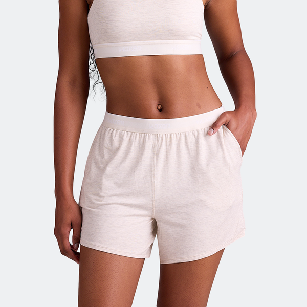 Maelyn wears a size M