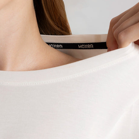 Eliza wears a size S