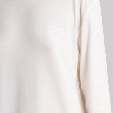 Eliza wears a size S