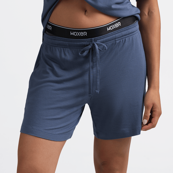 Dayana wears a size S