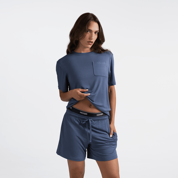 Dayana wears a size S