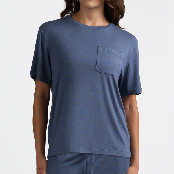 Dayana wears a size S