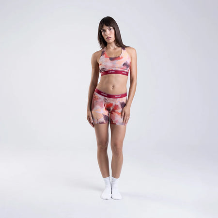 Dayana wears a size S