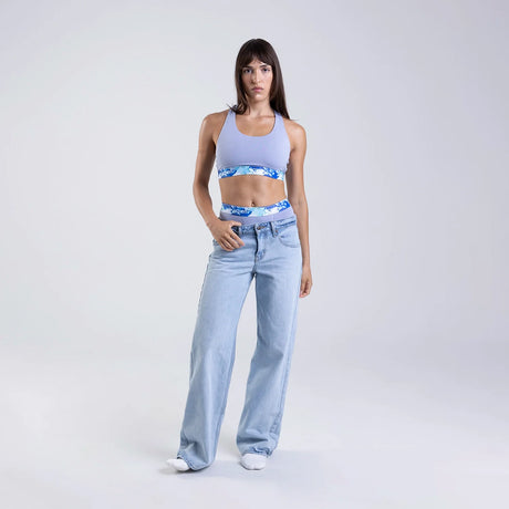 Dayana wears a size S