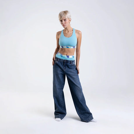 Sofia wears a size S