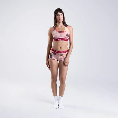 Dayana wears a size S