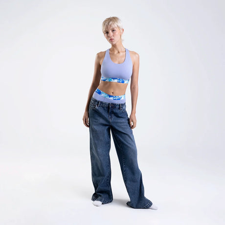 Sofia wears a size S