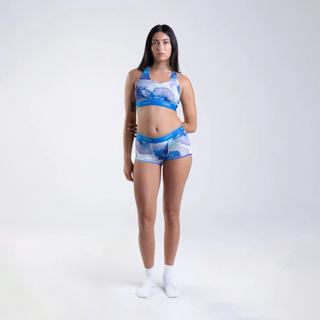 Maya wears a size S