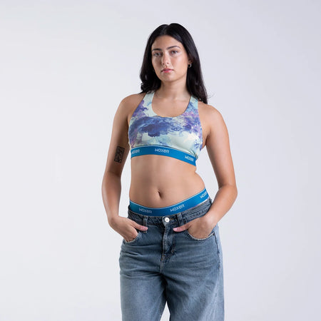 Maya wears a size S