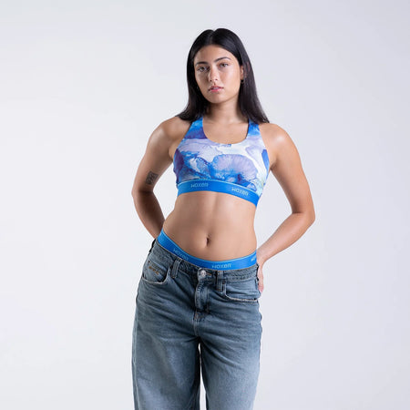 Maya wears a size S
