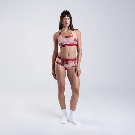 Dayana wears a size S