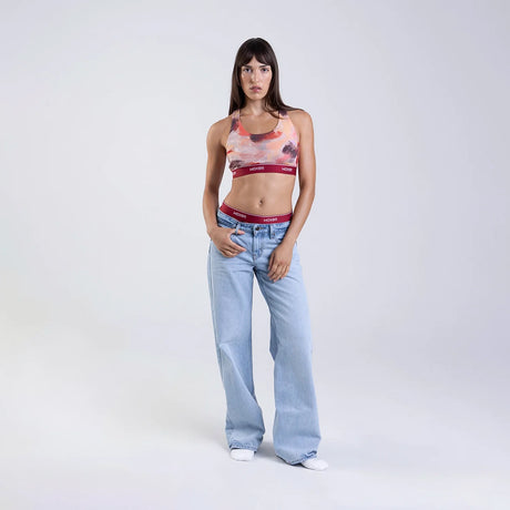 Dayana wears a size S