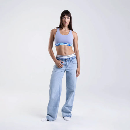 Dayana wears a size S